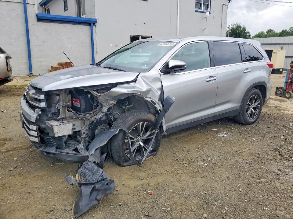 2019 TOYOTA Highlander