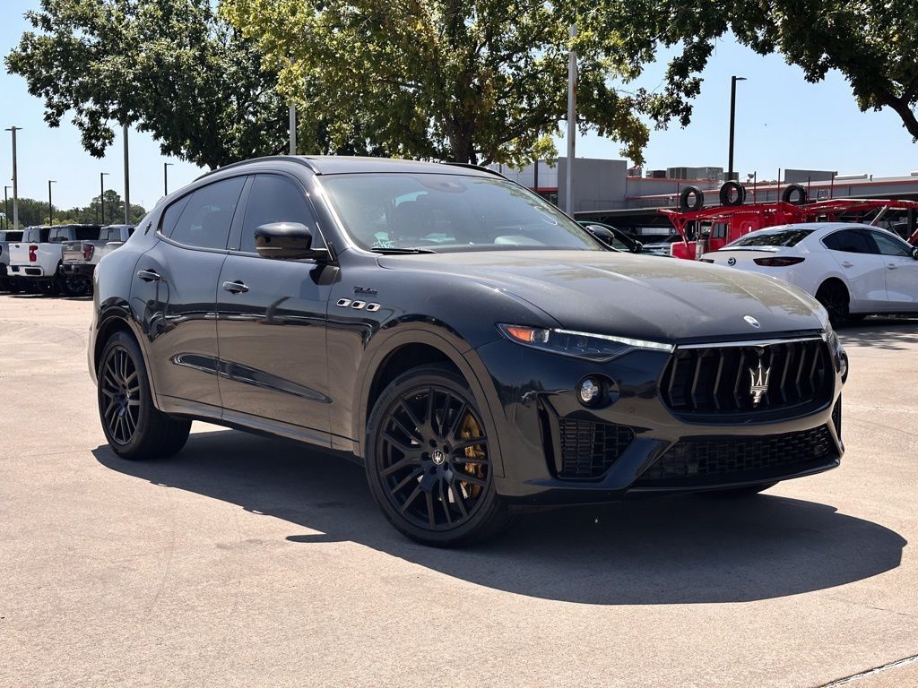 2022 MASERATI Levante