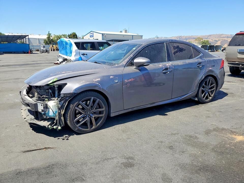 2018 LEXUS IS