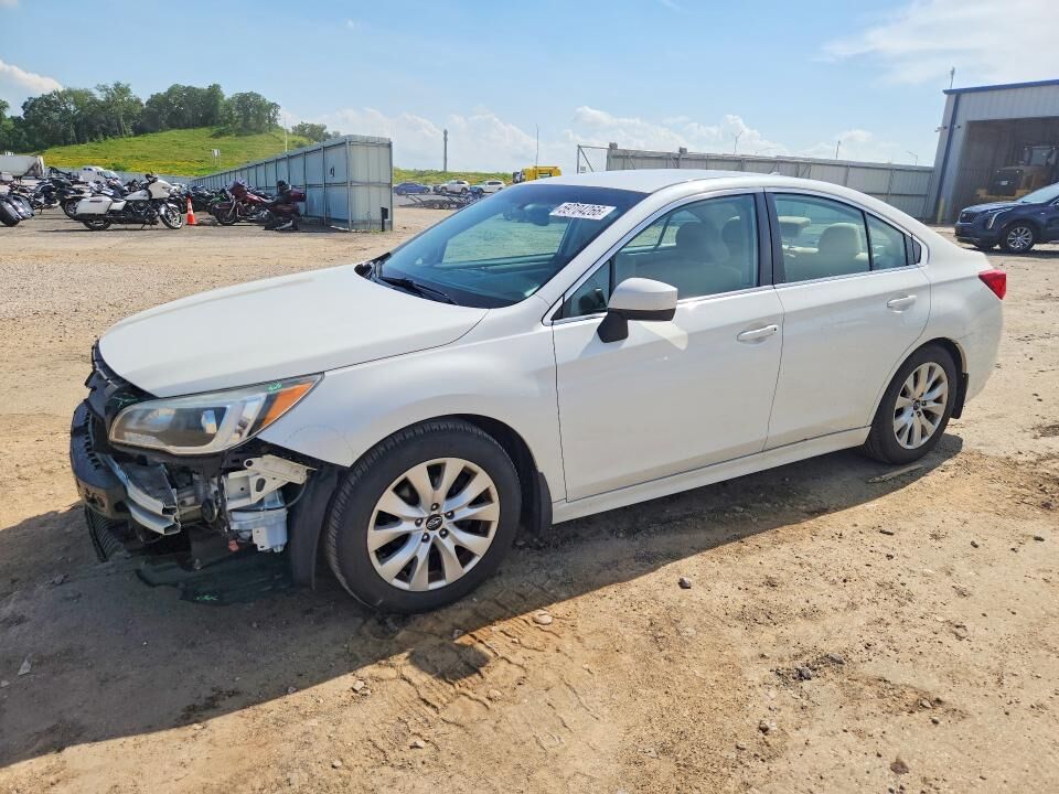 2016 SUBARU Legacy