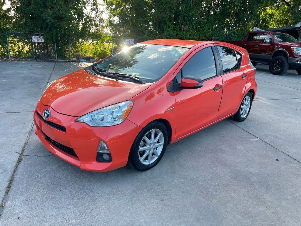 2012 TOYOTA Prius