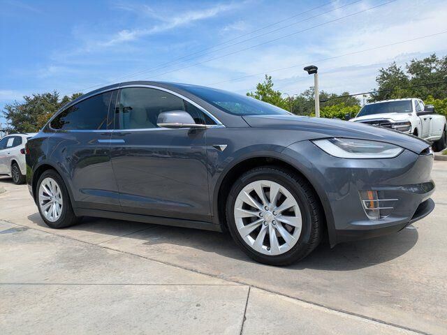 2020 TESLA Model X