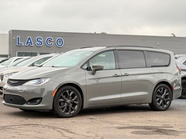 2020 CHRYSLER Pacifica