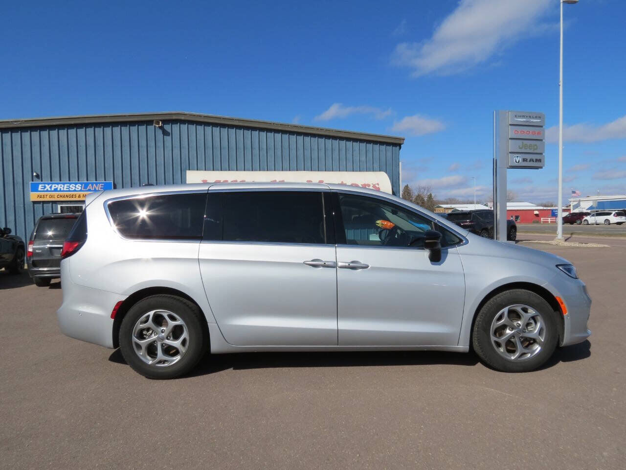 2024 CHRYSLER Pacifica