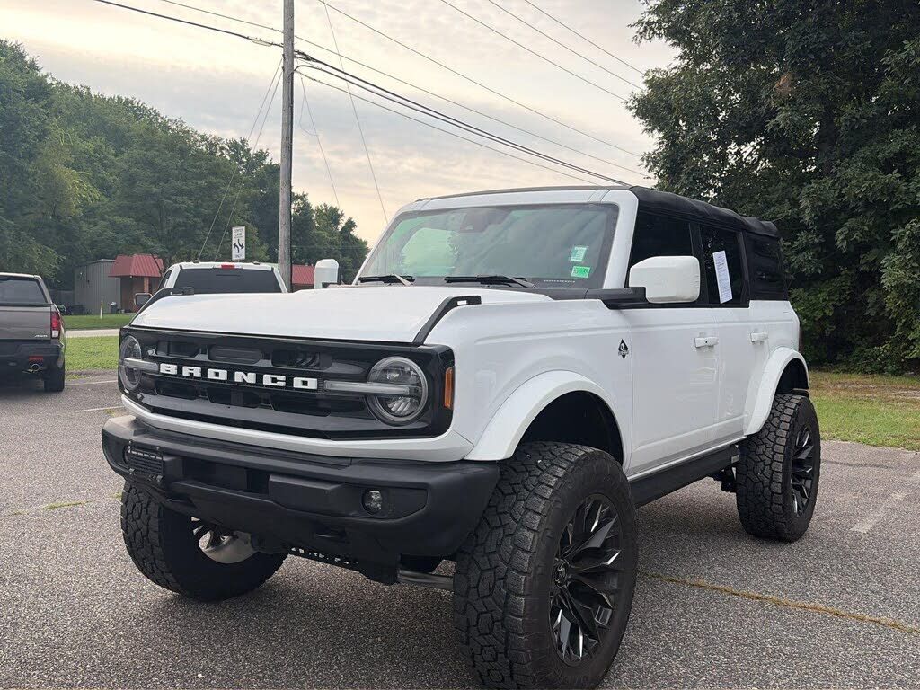 2023 FORD Bronco