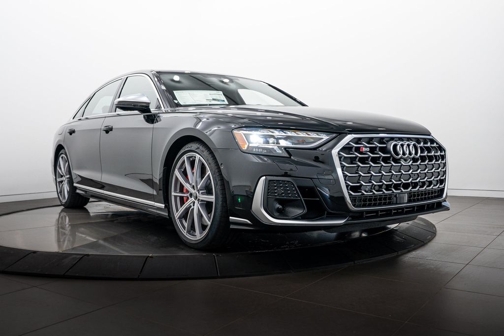 2026 AUDI S8