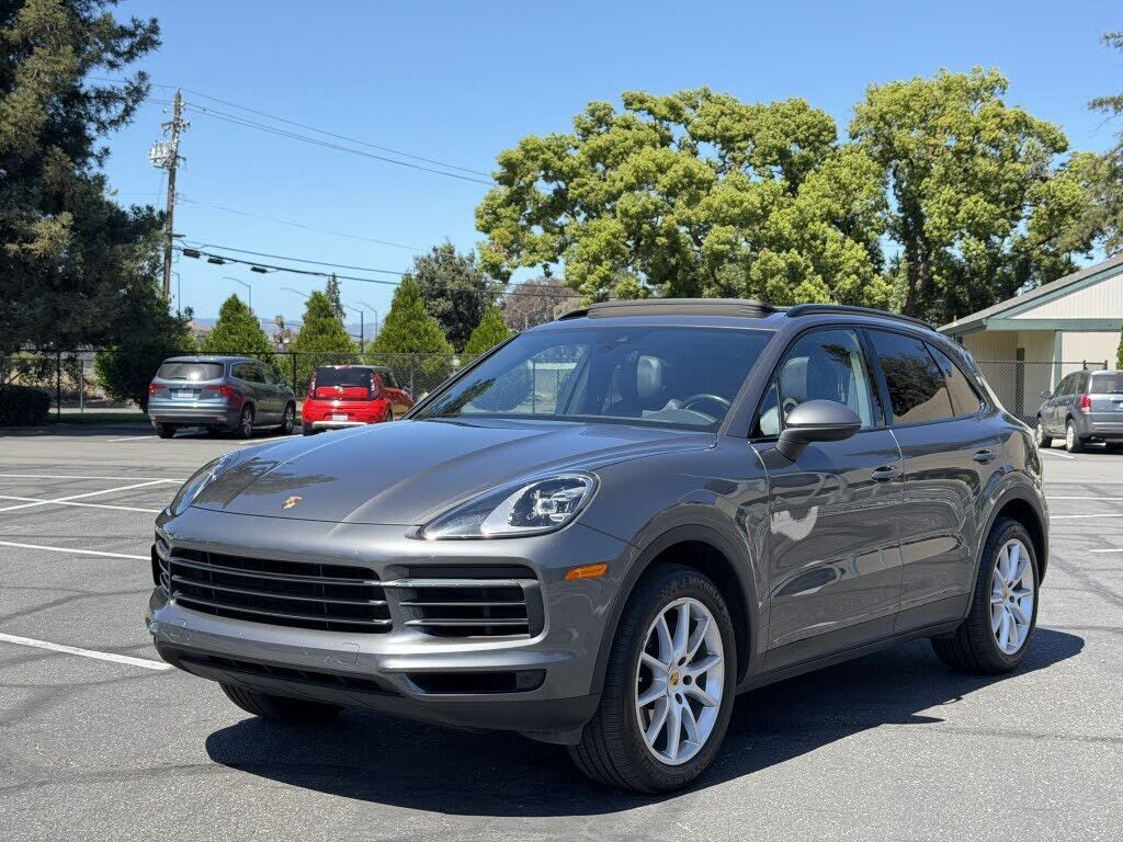 2020 PORSCHE Cayenne