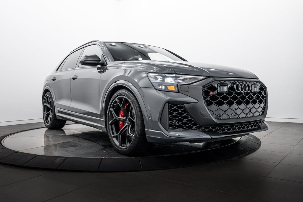 2026 AUDI RS Q8