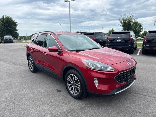 2021 FORD Escape