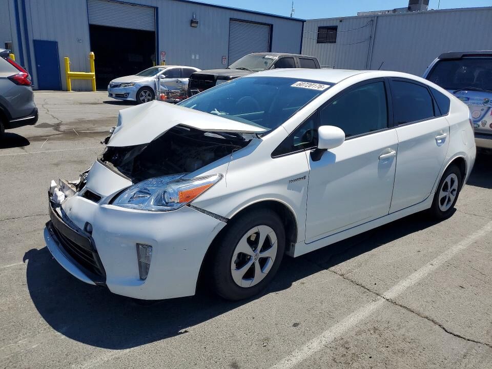 2015 TOYOTA PRIUS