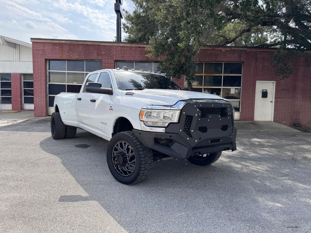 2021 RAM 3500