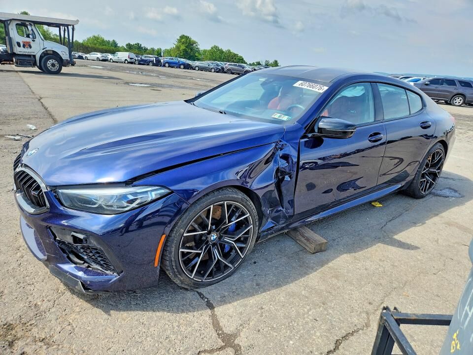 2021 BMW M8