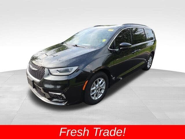 2022 CHRYSLER Pacifica