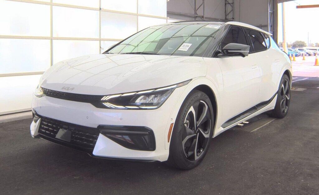 2023 KIA EV6