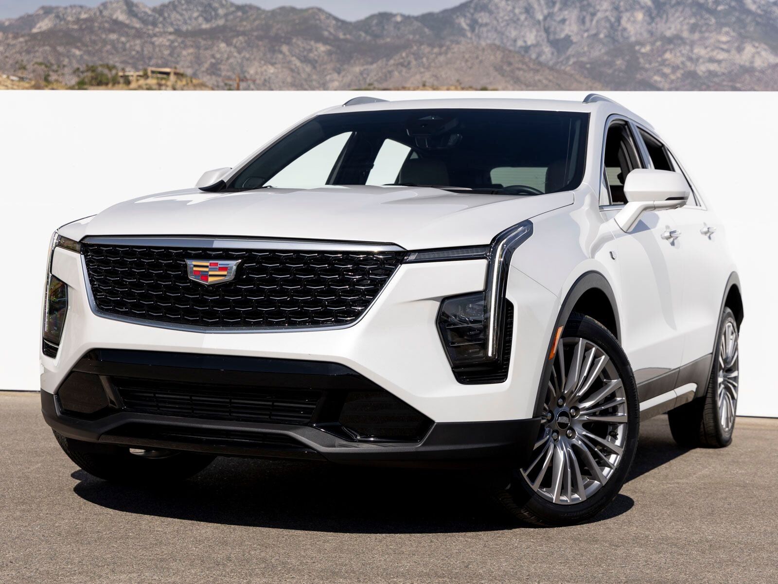 2025 CADILLAC XT4