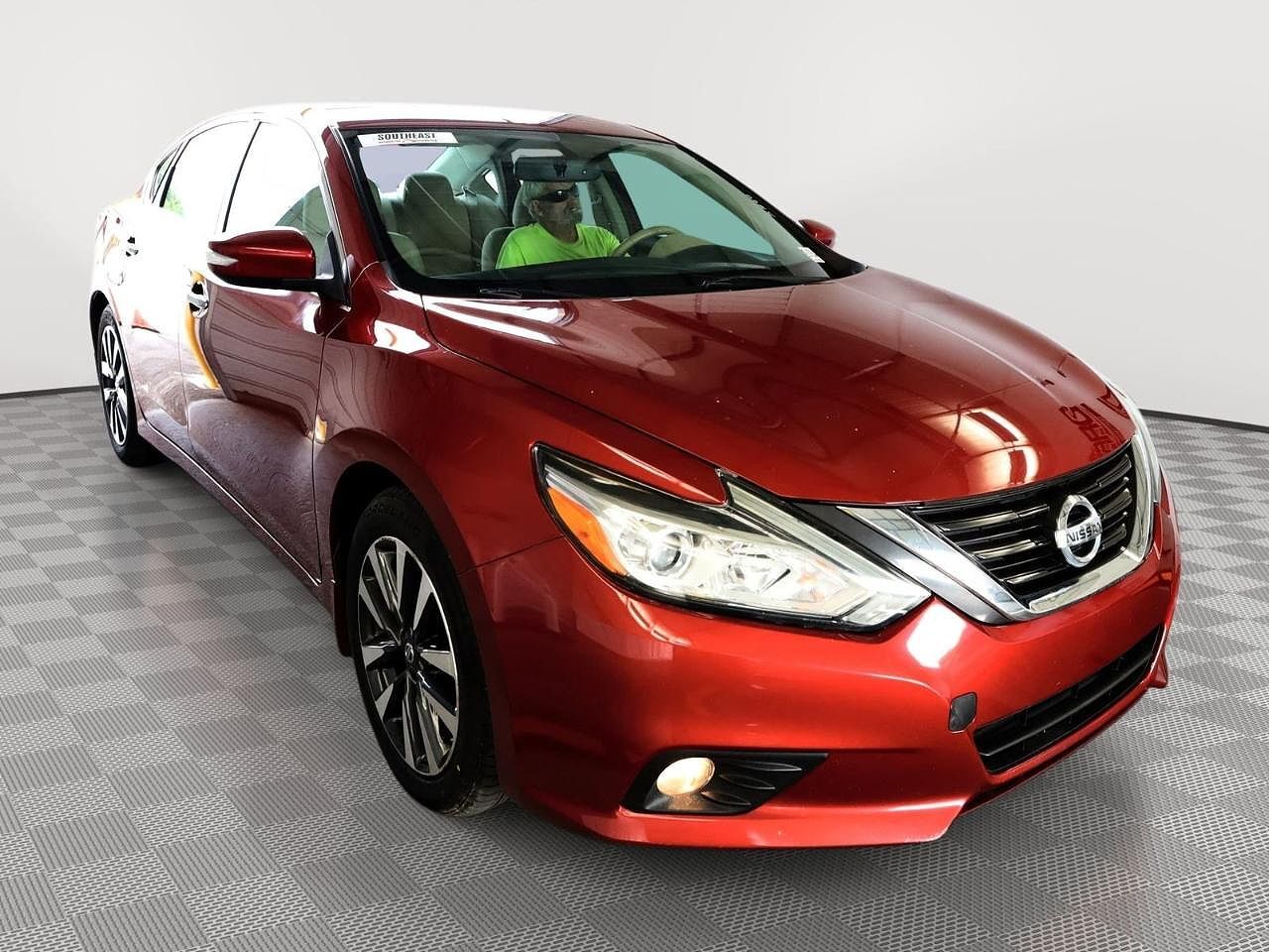 2016 NISSAN Altima