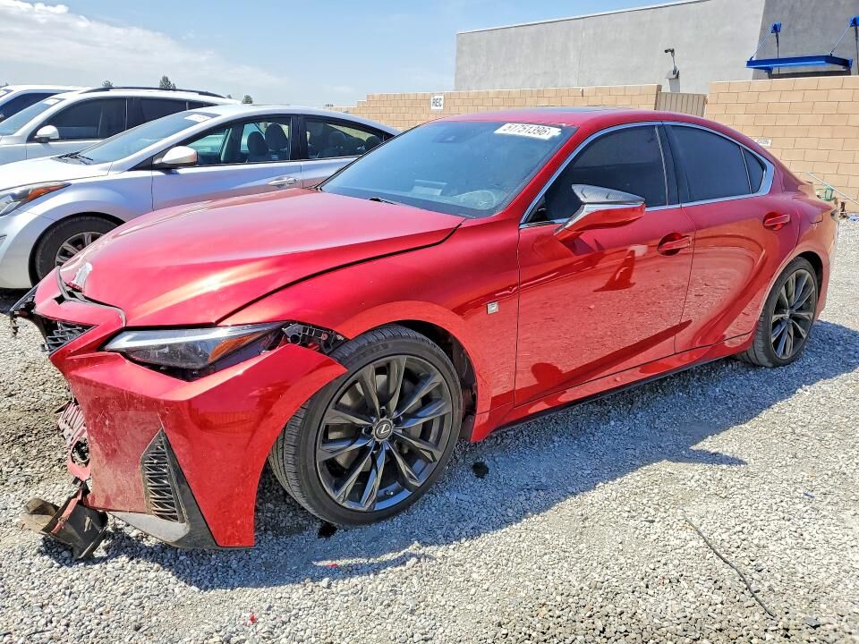 2021 LEXUS IS