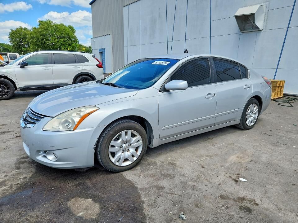 2012 NISSAN Altima