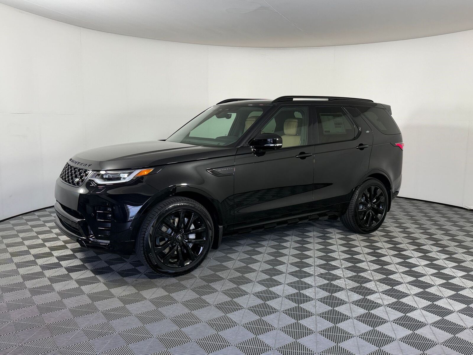 2026 LAND ROVER Discovery