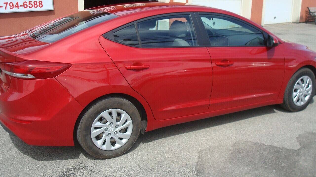 2018 HYUNDAI Elantra