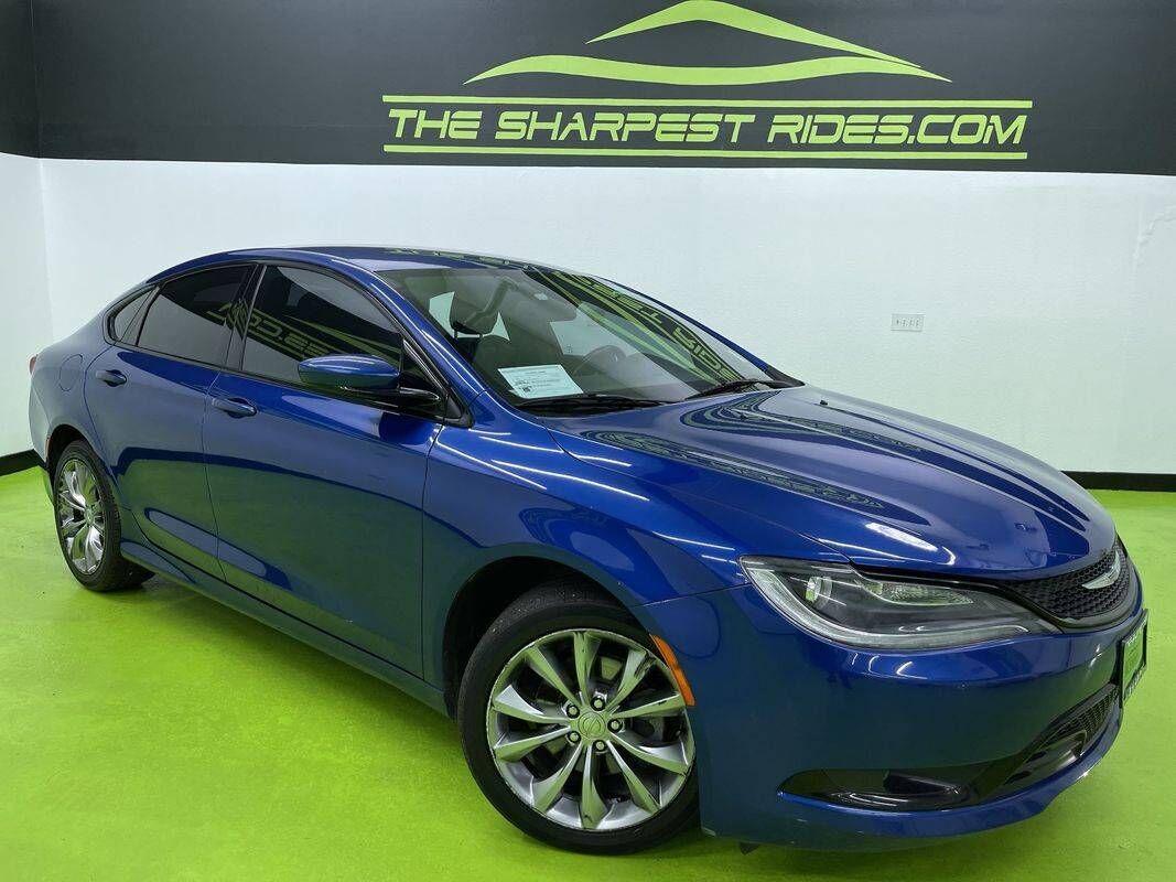 2016 CHRYSLER 200