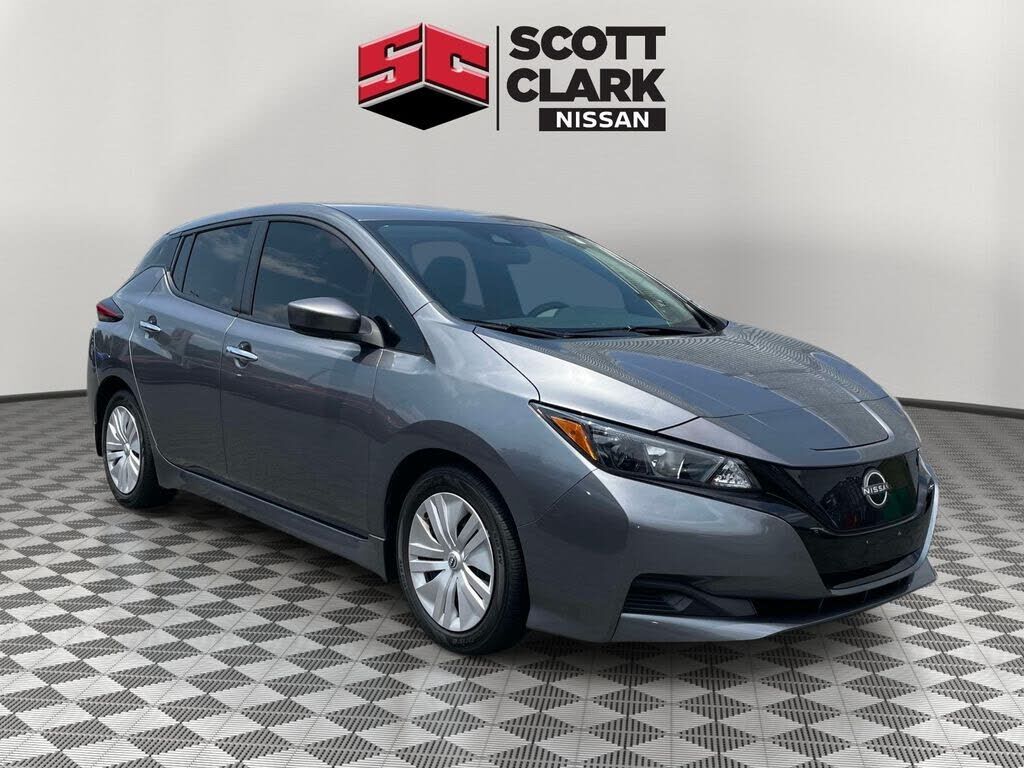 2023 NISSAN Leaf