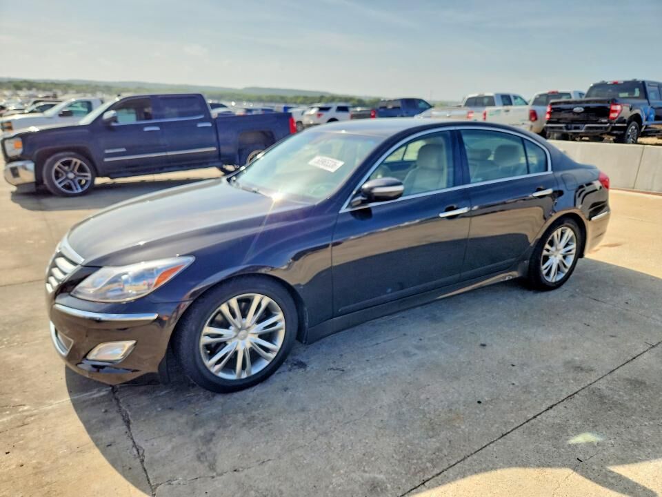 2013 HYUNDAI Genesis