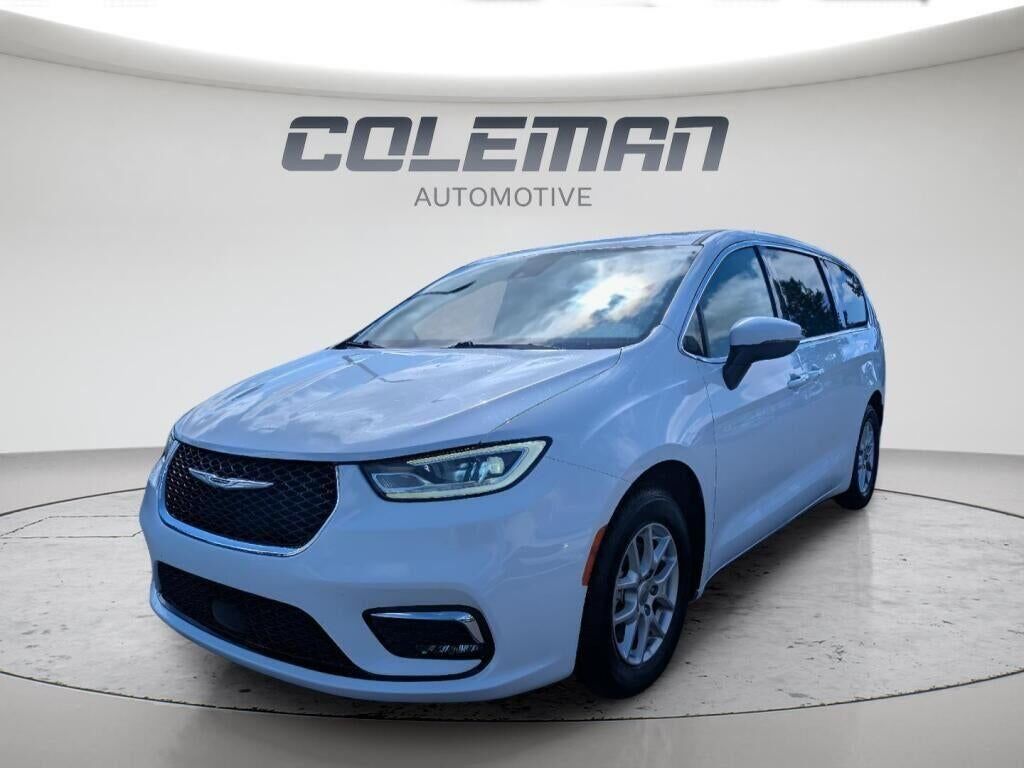 2023 CHRYSLER Pacifica