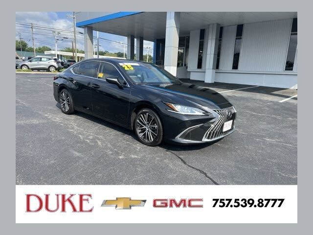 2025 LEXUS ES