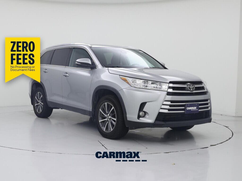 2019 TOYOTA Highlander
