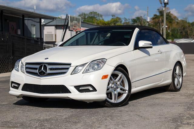 2011 MERCEDES-BENZ E-Class