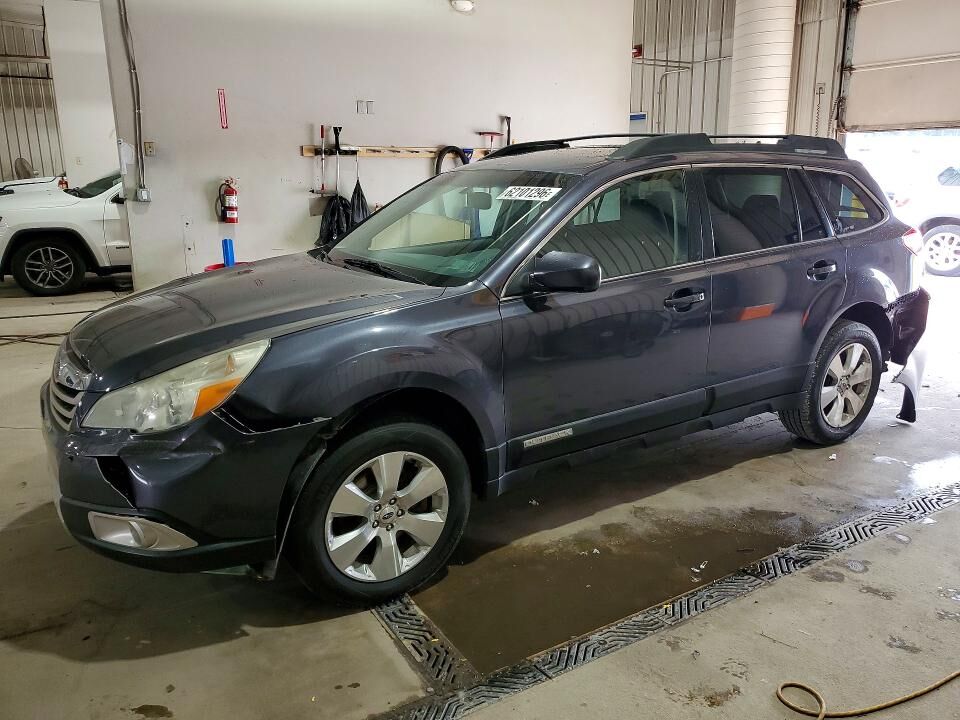 2012 SUBARU Outback