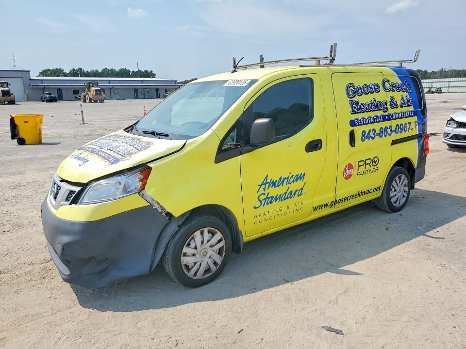 2017 NISSAN NV200