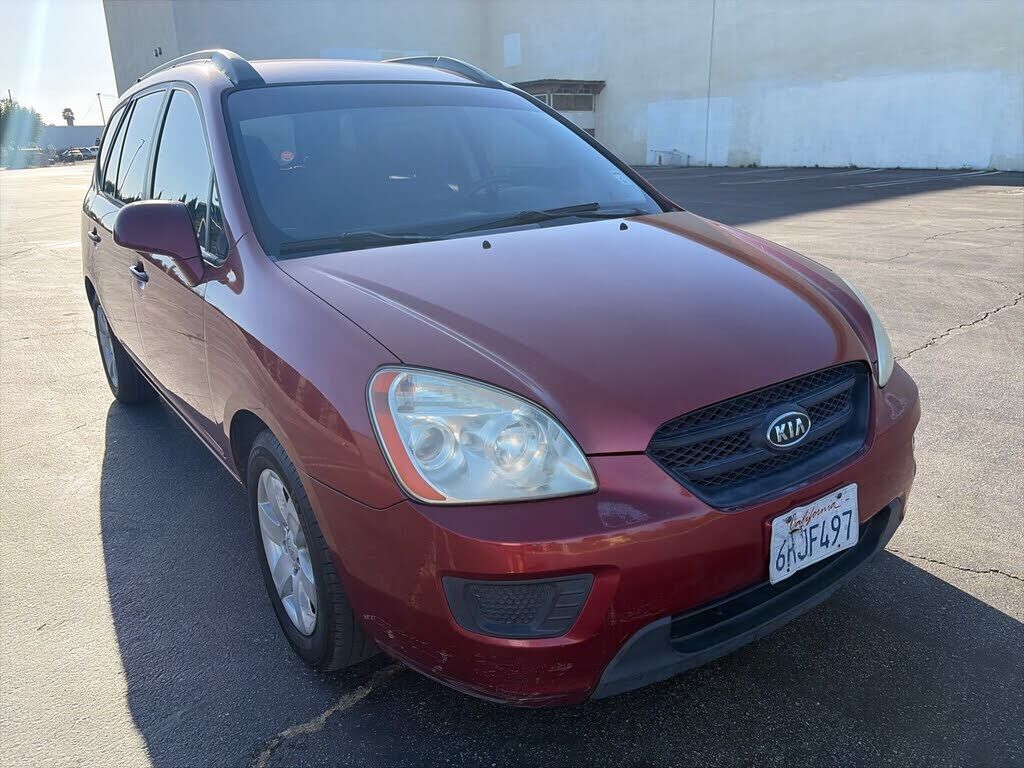 2008 KIA Rondo