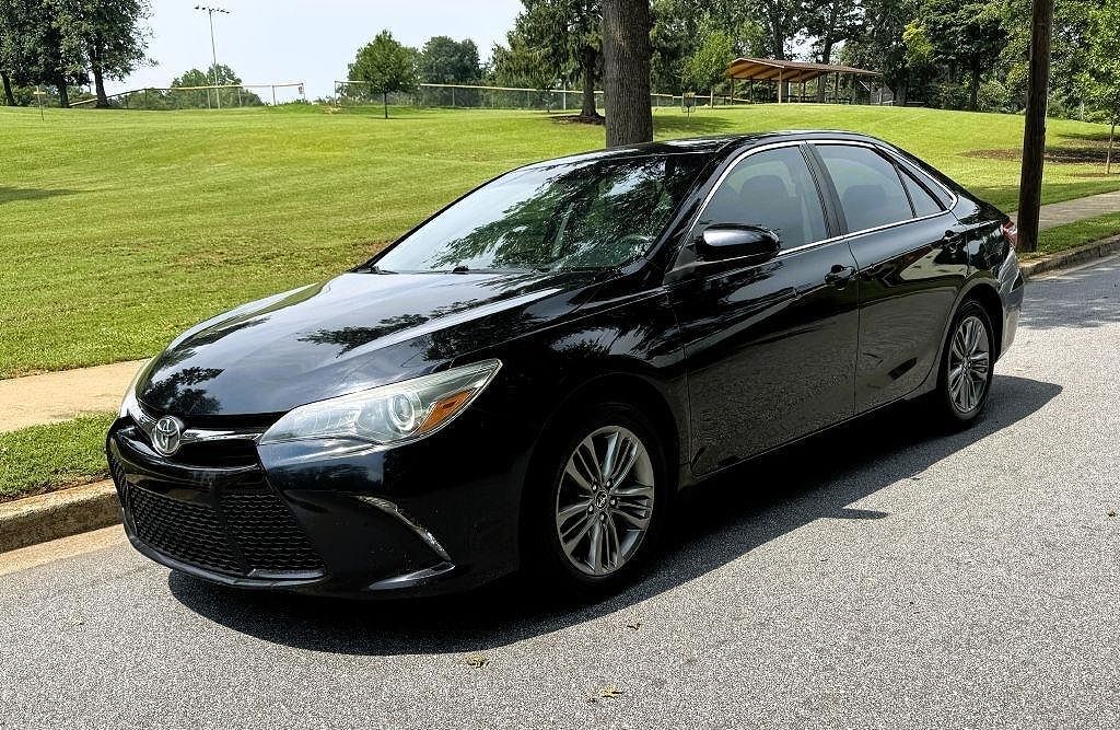 2016 TOYOTA Camry