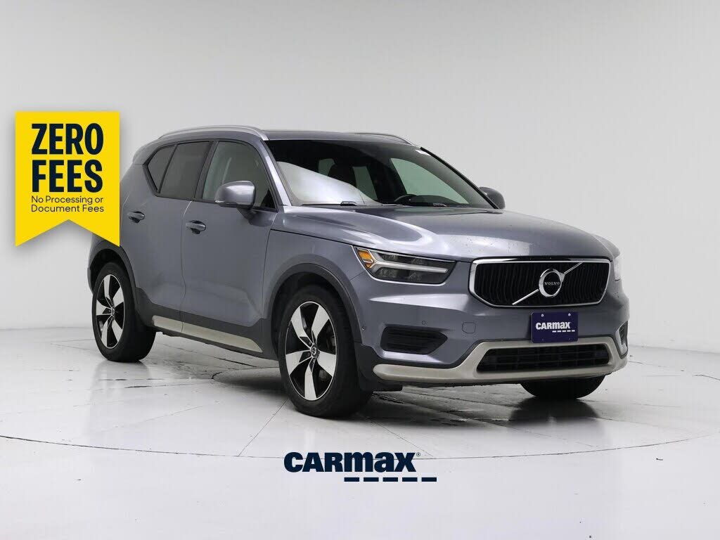 2019 VOLVO XC40