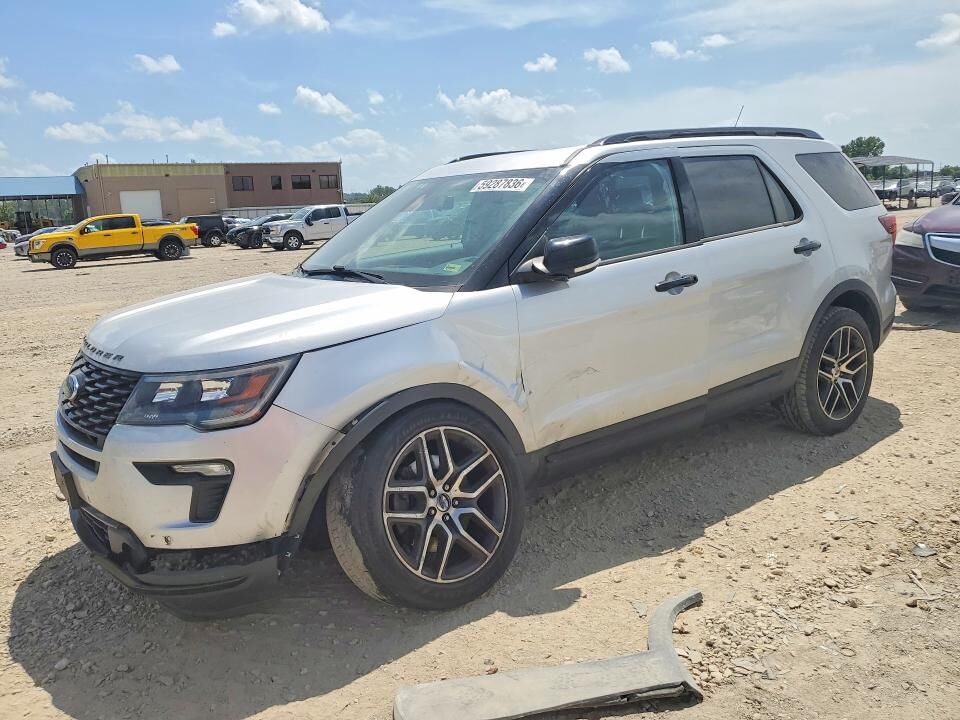 2018 FORD Explorer