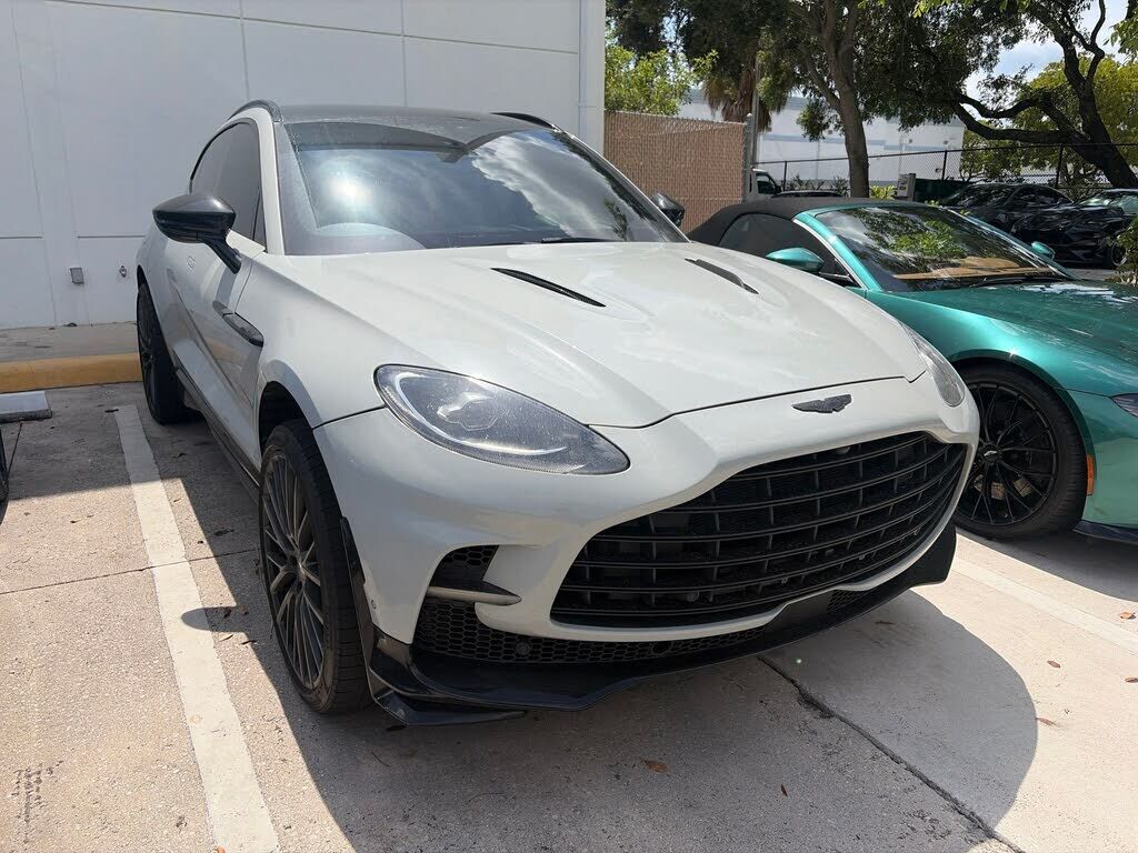 2023 ASTON MARTIN DBX