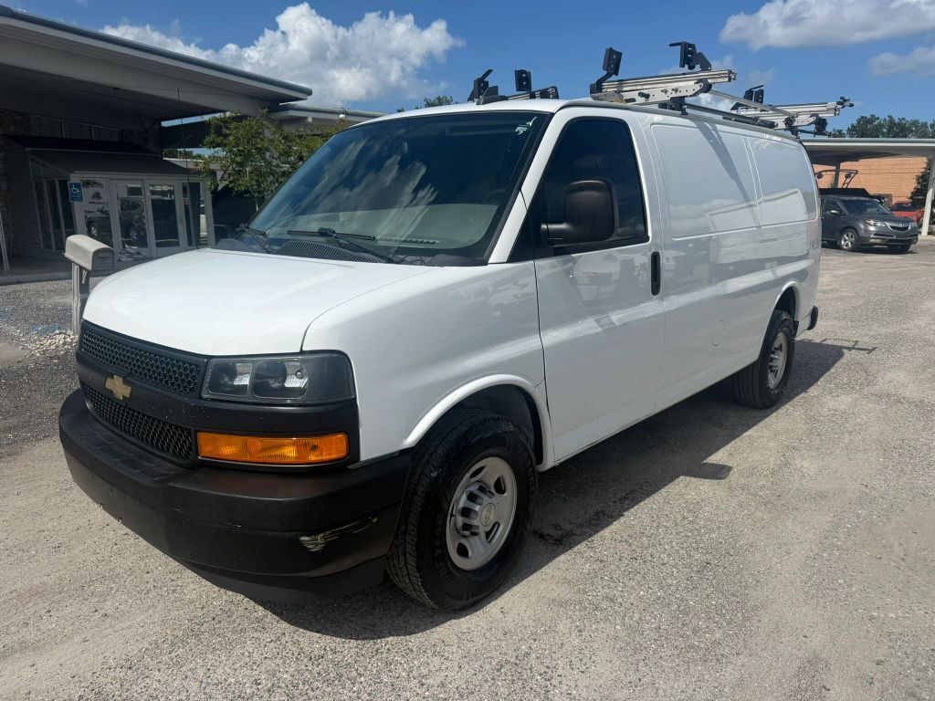 2022 CHEVROLET Express