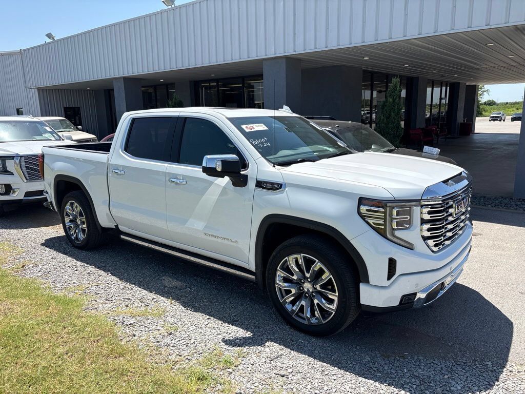 2023 GMC Sierra
