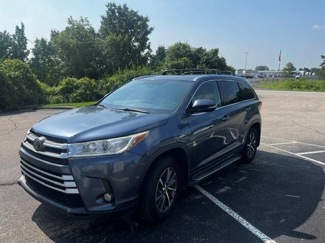 2018 TOYOTA Highlander