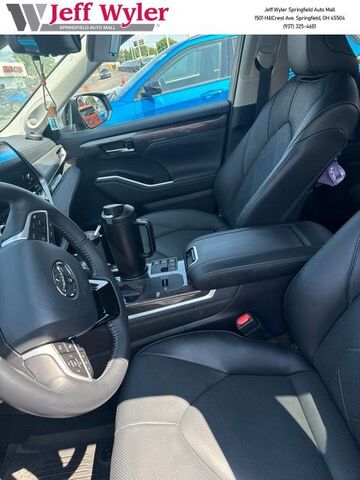 2024 TOYOTA Highlander