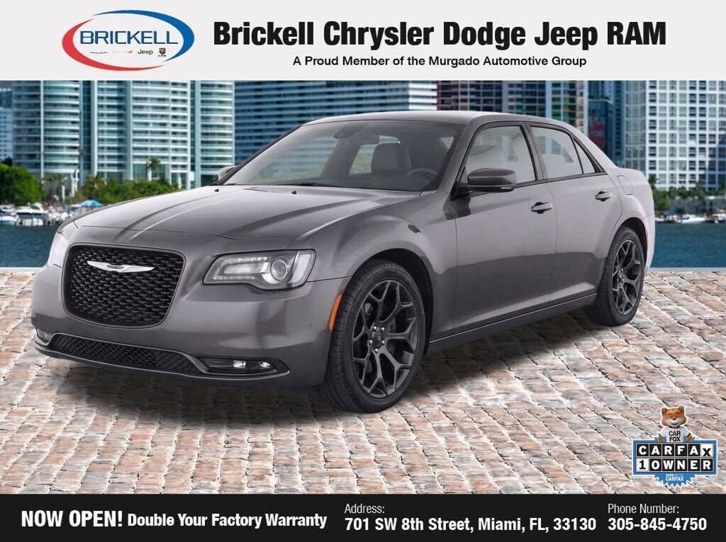 2019 CHRYSLER 300
