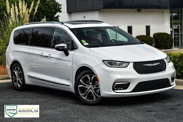 2025 CHRYSLER Pacifica