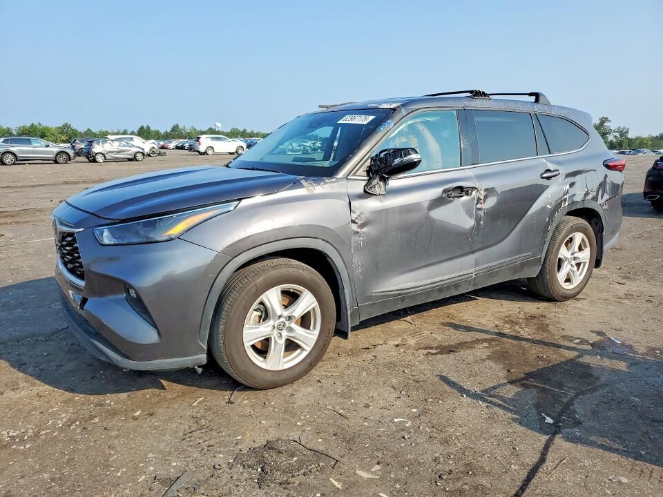2022 TOYOTA Highlander