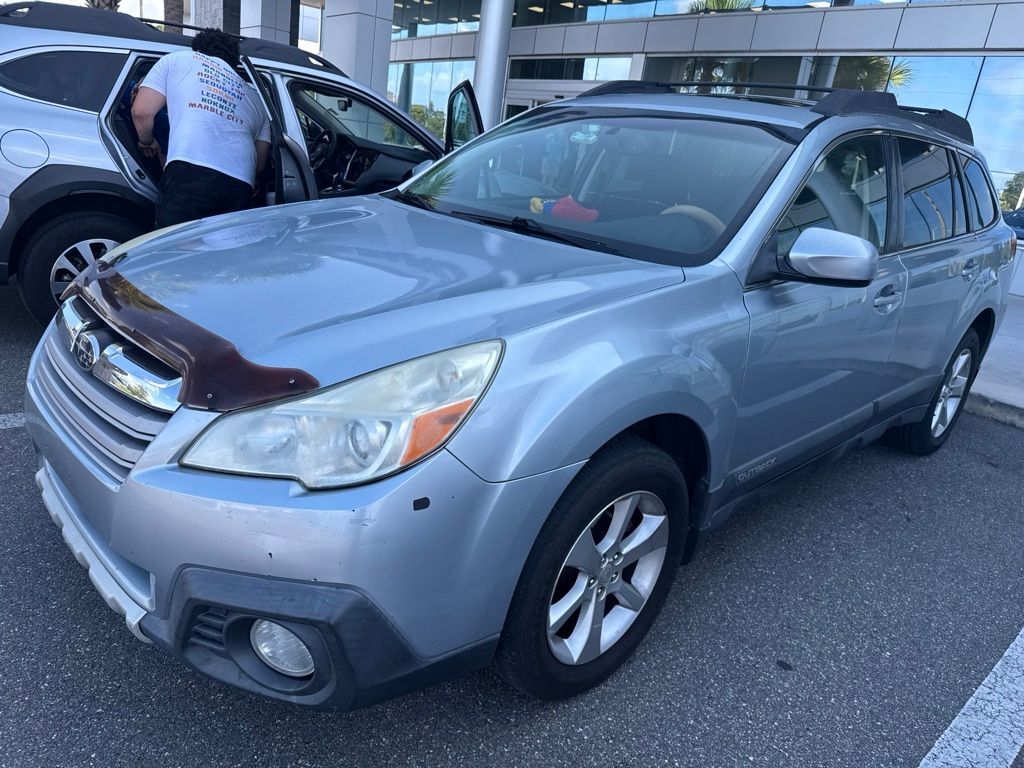 2014 SUBARU Outback