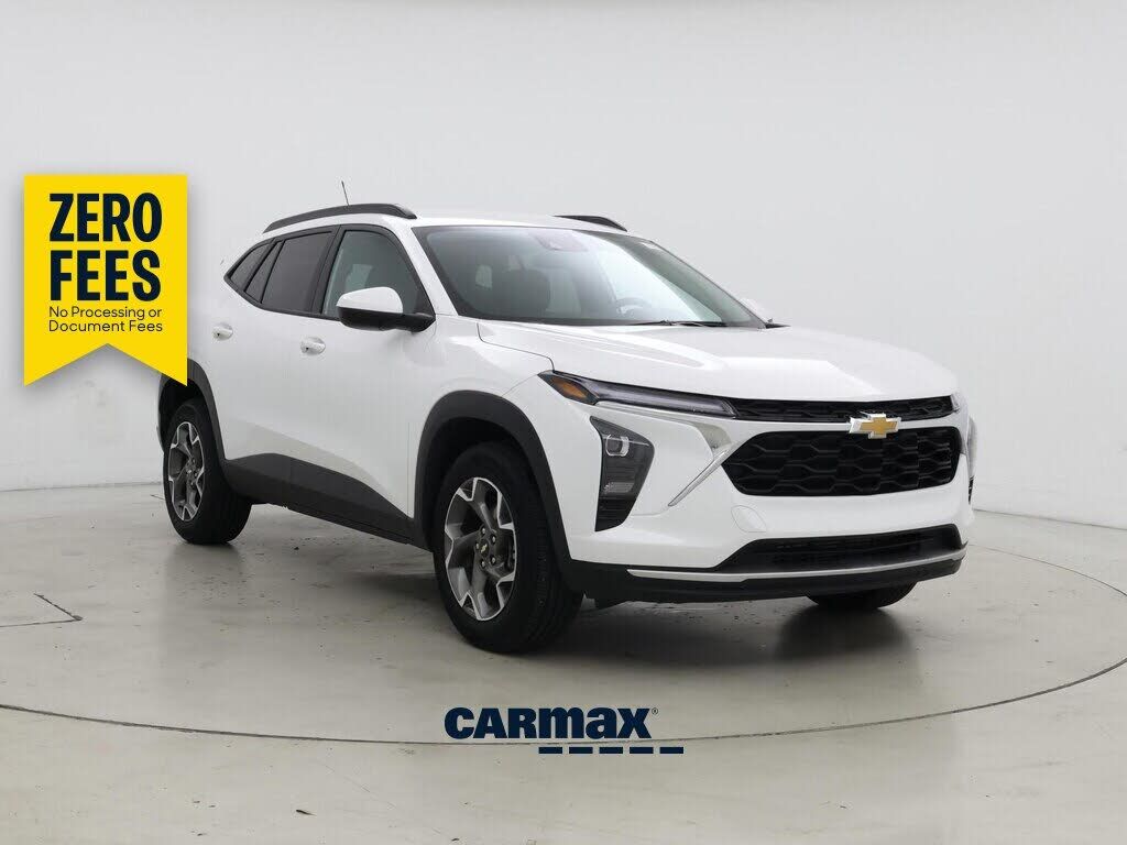 2025 CHEVROLET Trax