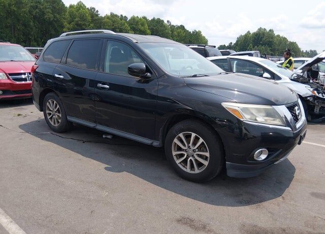 2016 NISSAN Pathfinder