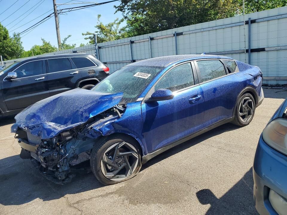 2025 KIA K4
