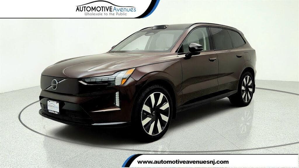 2025 VOLVO EX90